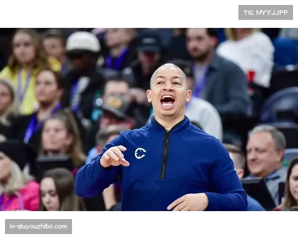 快船三分惜败湖人 泰伦卢关键时段换人决策引发讨论